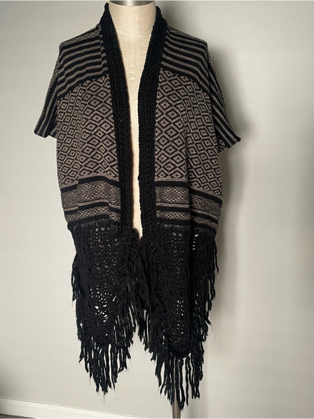Angel of the North black and tan open front cardigan one size